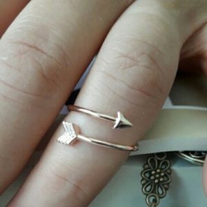 Arrow Ring